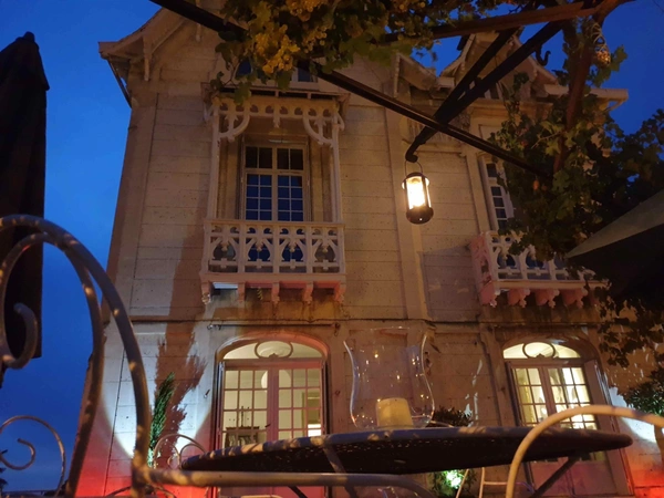 Hôtel particulier, cœur de ville, Prestation qualitative
