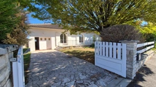 Pavillon Plain-Pied sur terrain clos et arboré, 3 chambres, proche bus et commerces