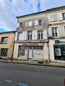 Immeuble centre ville à réhabiliter, emplacement de choix