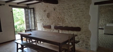 Corps de Ferme de 340 m2, avec plusieurs maisons indépendantes et 200 m2 de dépendances.