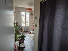 Appartement T2 en résidence sécurisée, face Hôtel de Ville, proche tous commerces et transport.