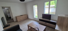 Maison de ville composée de deux appartements, 110 m2, proximité place Victor Hugo, jardin clos, cour avec stationnement
