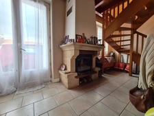 Maison de 80m2, grande pièce de vie, petit jardin, 2 chambres