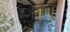 Corps de Ferme de 340 m2, avec plusieurs maisons indépendantes et 200 m2 de dépendances.