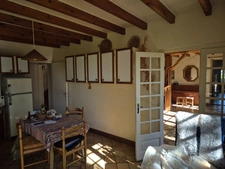 Corps de Ferme de 340 m2, avec plusieurs maisons indépendantes et 200 m2 de dépendances.