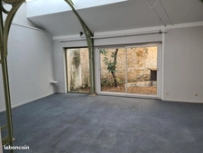 Loft, local commercial ou bureau, cœur de ville, rez de chaussée