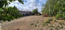 Corps de Ferme de 340 m2, avec plusieurs maisons indépendantes et 200 m2 de dépendances.