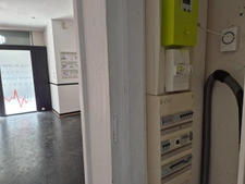 Local Commercial, 220 m2, face hôtel deVille