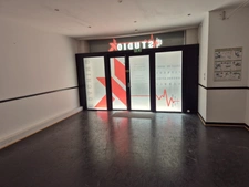 Local Commercial, 220 m2, face hôtel deVille