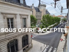 Appartement T2 en résidence sécurisée, face Hôtel de Ville, proche tous commerces et transport.