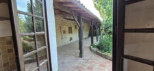 Corps de Ferme de 340 m2, avec plusieurs maisons indépendantes et 200 m2 de dépendances.