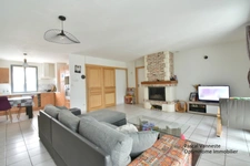 Plain-pied individuel au calme – 4 chambres, grand jardin de 900m²