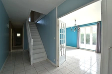 Semi plain-pied individuel de 5 chambres - Jardin - Garage