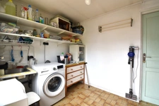 Maison familiale 4 chambres – 2 salles de bains – Jardin, garage et véranda à Comines