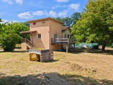 Charmante maison de 139 m² avec 4 chambres à Douville (24)