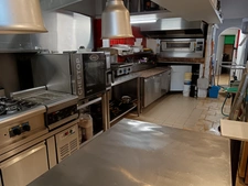 A vendre restaurant hypercentre de Bergerac - local 114m2 + terrasse 
