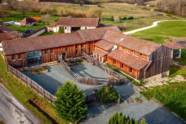 Domaine d’exception avec activité touristique – 10 hectares – Secteur Bergerac / Lunas