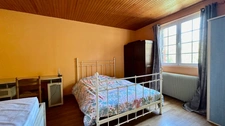 Charmante maison de 139 m² avec 4 chambres à Douville (24)