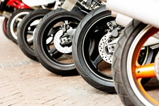 Fonds de commerce concession et réparation motos toutes marques 850m2 à vendre proche d’ANGERS (49)