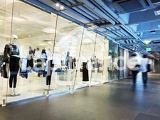 Local commercial de 850m2 cession droit au bail proche de ANGERS (49)