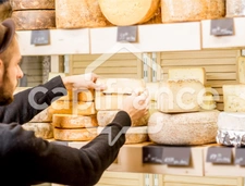 Fonds de commerce fromagerie avec logement 60m2 au total à vendre sud de NANTES (44)