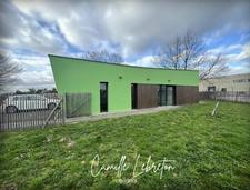 BUREAUX de 135m2  à louer VALLET (44) zone des Dorices - bâtiment professionnel récent en parfait état. 