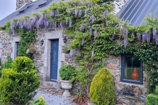 MAISON 115 M² + DÉPENDANCES - PROCHE GUERLÉDAN