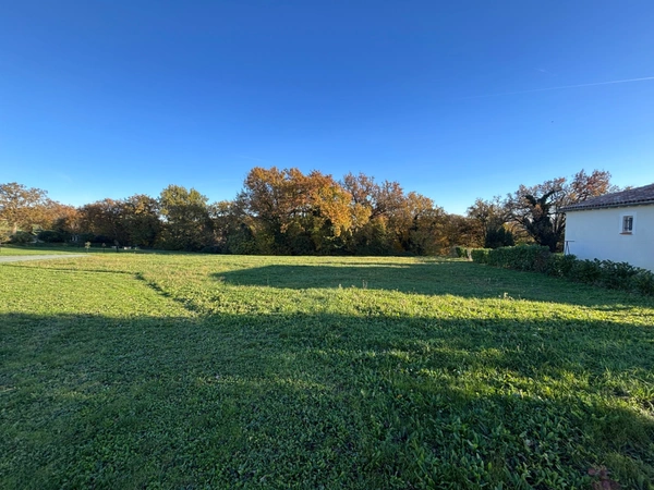 Terrain à vendre de 1 566,00 m²  (32)