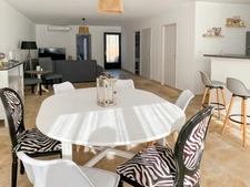 Bergerac town centre – Recent house with 5 bedrooms - 187 m² of living space – 366 m² plot