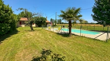 Single-story house for sale with 5 rooms near BERGERAC (24)