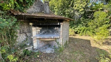 House to be completely renovated with large plot of land of approximately 3000 m2 – Bergerac (24)