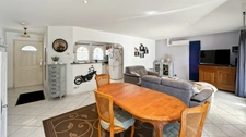 Maison de plain-pied à vendre 4 pièces BERGERAC (24) - terrain 2184 m2 - piscine