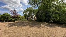 House to be completely renovated with large plot of land of approximately 3000 m2 – Bergerac (24)