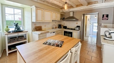 CHARACTER PROPERTY COMPLEX WITH 4 HOUSES AND 2 SWIMMING POOLS – POMPORT (24240)