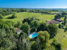 Dpt Dordogne (24), à vendre BERGERAC propriété P7 - terrain de 87000 m2  