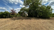 House to be completely renovated with large plot of land of approximately 3000 m2 – Bergerac (24)