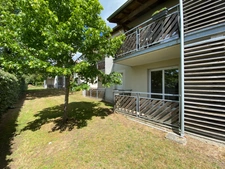 Dpt Dordogne (24), à vendre LA FORCE appartement T2 de 37,6 m² avec terrasse