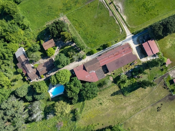 Dpt Dordogne (24), à vendre BERGERAC propriété P7 - terrain de 87000 m2  