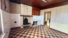 House to be completely renovated with large plot of land of approximately 3000 m2 – Bergerac (24)