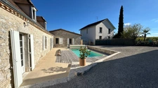 CHARACTER PROPERTY COMPLEX WITH 4 HOUSES AND 2 SWIMMING POOLS – POMPORT (24240)