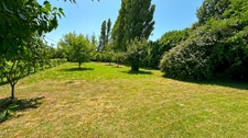 Single-story house for sale with 5 rooms near BERGERAC (24)