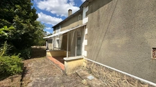 House to be completely renovated with large plot of land of approximately 3000 m2 – Bergerac (24)