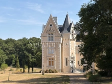 8-room property for sale near Loches (37)
