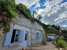 Propriete à vendre 25 pièces proche de POITIERS (86)