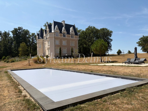 Propriete à vendre 8 pièces proche de LOCHES (37)