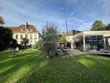 Propriete à vendre 25 pièces proche de POITIERS (86)