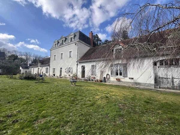 Propriete à vendre 15 pièces proche de CHATILLON SUR INDREDRE (36)
