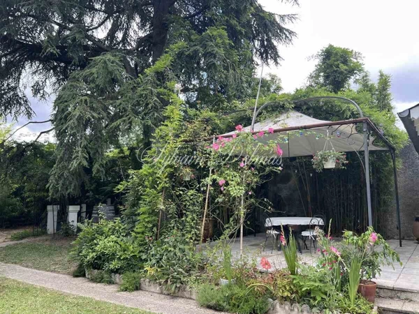 Maison à vendre 8 pièces SAINT CYR SUR LOIRE (37)