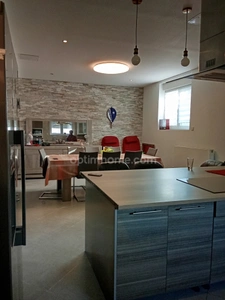 BELLE MAISON LUMINEUSE DE 162m2 -6 PIECES  proche de toutes commodités à CHALETTE SUR LOING