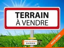 Terrain à vendre de 8 758,00 m² THIERS (63)